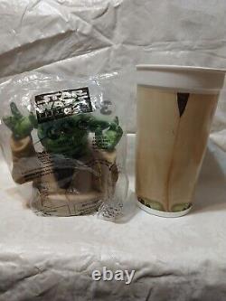 12 of 12 Star Wars Episode 1 Collectible Cups