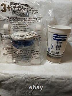 12 of 12 Star Wars Episode 1 Collectible Cups