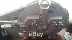 2008 STAR WARS LEGACY COLLECTION MILLENNIUM FALCON 100% Complete with Slave 1