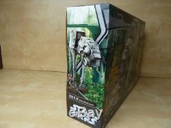 88.112 Star Wars SAGA COLLECTION ENDOR AT-AT 2006 MISB