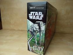 88.112 Star Wars SAGA COLLECTION ENDOR AT-AT 2006 MISB