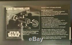 Disneyland Galaxy Edge Luke Skywalker Lightsaber + 31 blade & WISDOM TOKEN