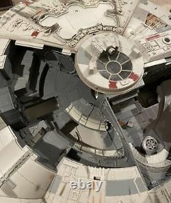 Hasbro Star Wars 2008 Legacy Collection Millenium Falcon INCOMPLETE BUT WORKS