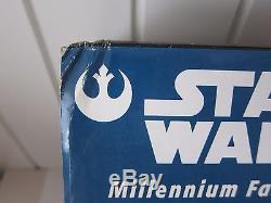Hasbro Star Wars Trilogy Collection Millennium Falcon-factory Sealed Carton-look