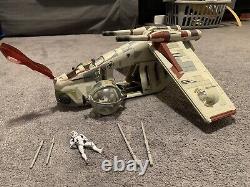 Hasbro Star Wars Vintage Collection Republic Gunship Vehicle toy. Near complete