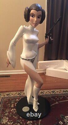 Life Size Animated Leia Monument By Gentle Giant