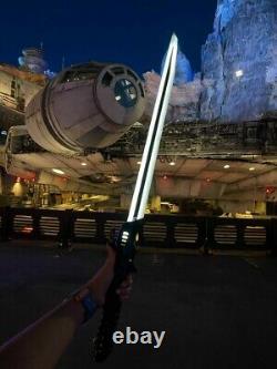 New Star Wars Disney Parks Galaxy's Edge Mandalorian Darksaber Legacy Lightsaber