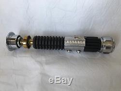 Obi-wan Kenobi Lightsaber with light up crystal chamber