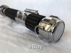 Obi-wan Kenobi Lightsaber with light up crystal chamber