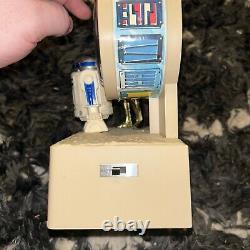 R2 D2 three CPO talking alarm clock from 1980 Bradley