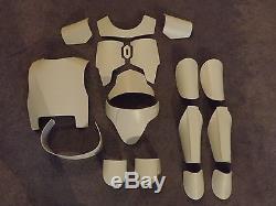 SMALL ADULT/WOMENS/MANDALORIAN FAN MADE ARMOR withEXTRA PIECES (Deluxe Version)