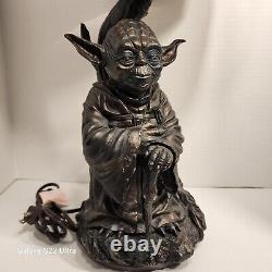STAR WARS Bradford Exchange Collectible Jedi Master Yoda Masterpiece Table Lamp