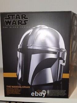 Star Wars Black Series Mandalorian Electronic Helmet Premium Collector NEW