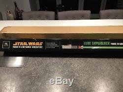 Star Wars Luke Skywalker Master Replica Fx Lightsaber 2005 -sealed