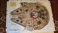 Star Wars Master Replicas Millennium Falcon with all materials No. 610