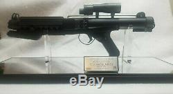 Star Wars Master Replicas Stormtrooper Blaster