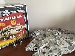 Star Wars Millenium Falcon vintage collection Action Figure toys r us 2012