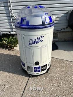 Star Wars R2D2 Brisk Cooler Store Rolling Display Case Collectible w Drain