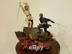 Star Wars Sideshow Collectibles Exclusive Obi-Wan vs Anakin Diorama Statue
