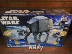 Star Wars the Legacy Collection AT-AT (All Terrain Armored Transport) 2010